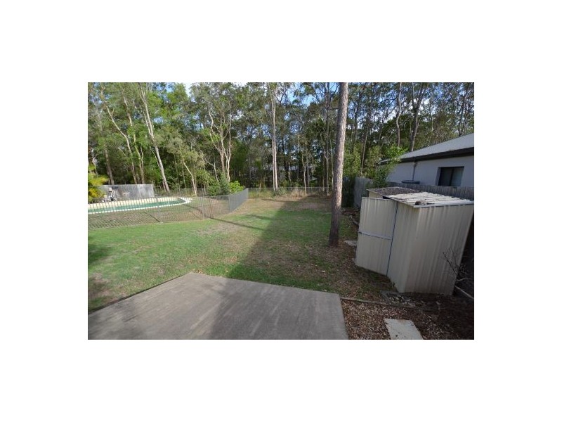 17 Parraweena Court, Point Vernon QLD 4655