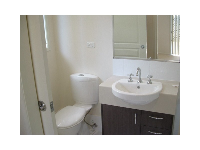 2 King Henry Court, Urangan QLD 4655