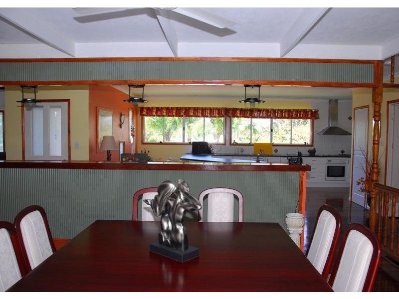 49 Mant Street. Point Vernon, Point Vernon QLD 4655