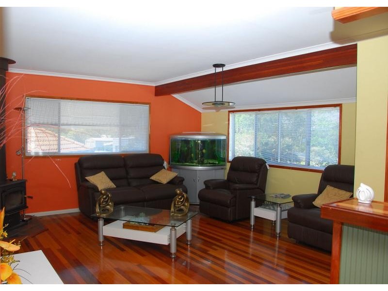 49 Mant Street. Point Vernon, Point Vernon QLD 4655