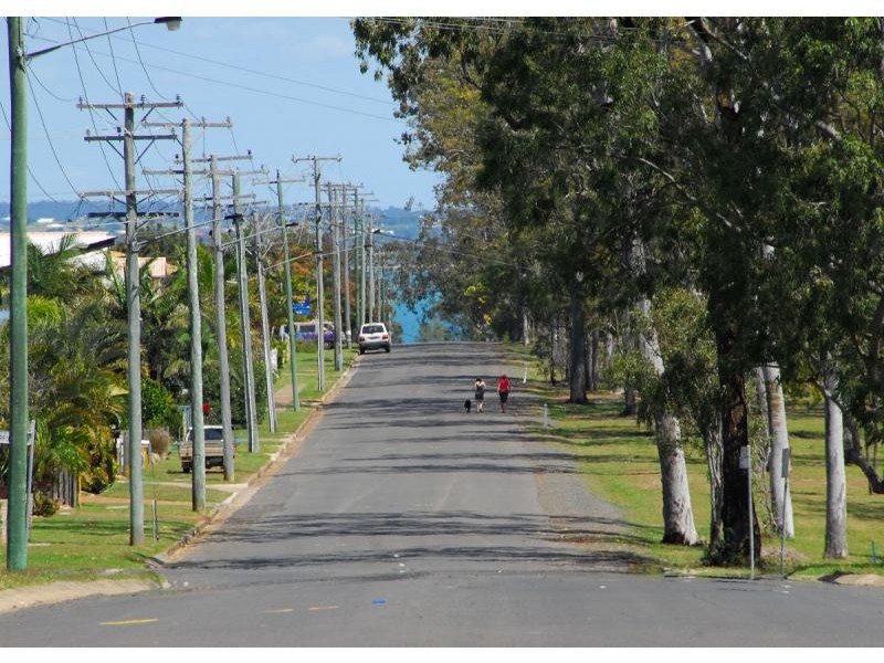49 Mant Street. Point Vernon, Point Vernon QLD 4655