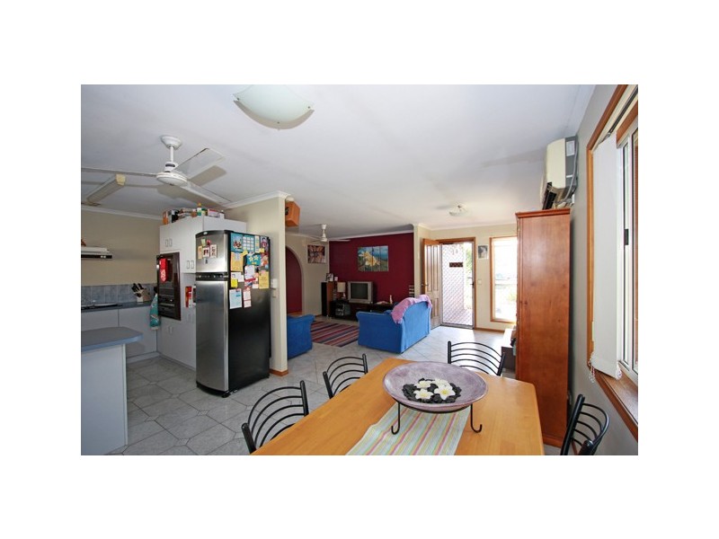 43 Sunset Crescent, Torquay QLD 4655