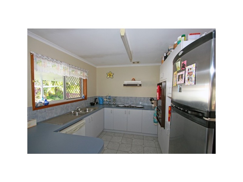 43 Sunset Crescent, Torquay QLD 4655