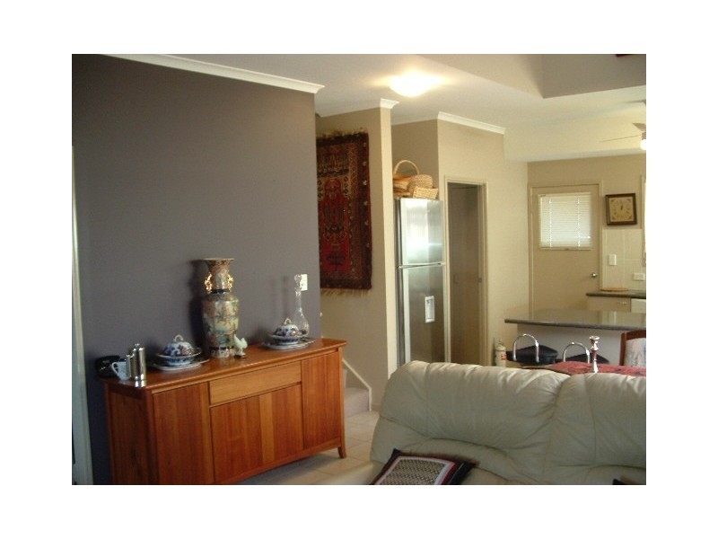 102/34 Elizabeth Street, Urangan QLD 4655