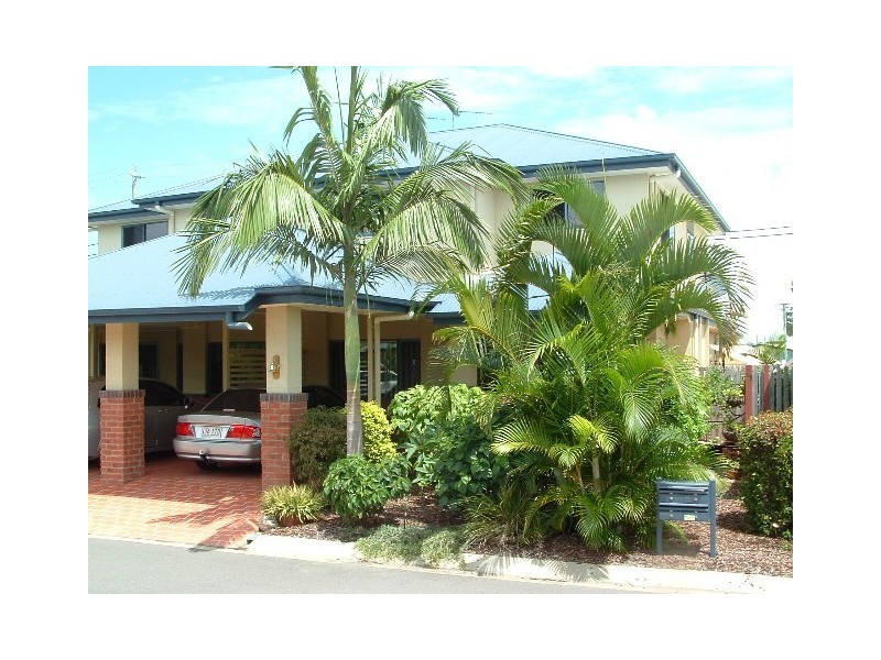 102/34 Elizabeth Street, Urangan QLD 4655