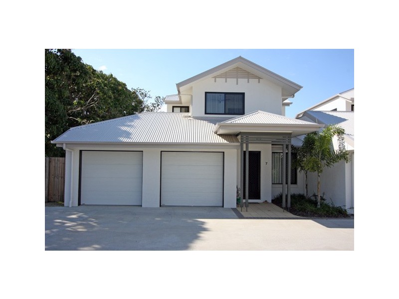 7/654 Esplanade, Urangan QLD 4655