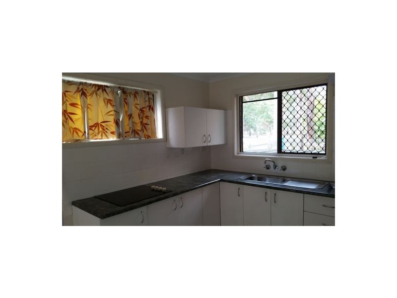 1/480 Esplanade, Torquay QLD 4655