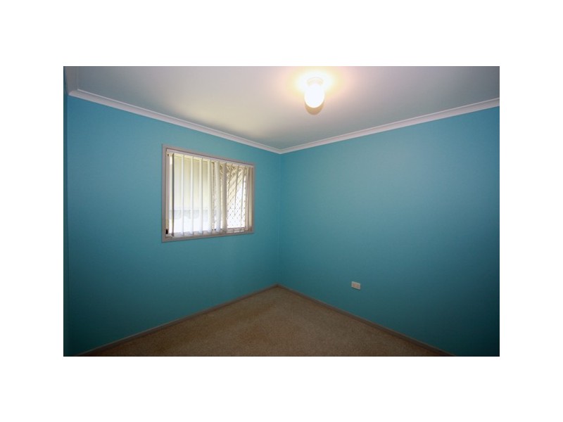 120 Limpus Street, Urangan QLD 4655