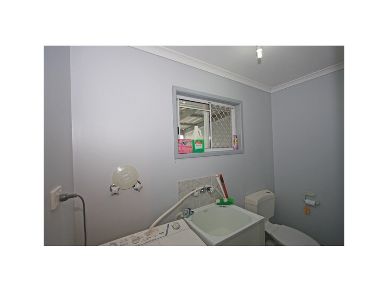 120 Limpus Street, Urangan QLD 4655