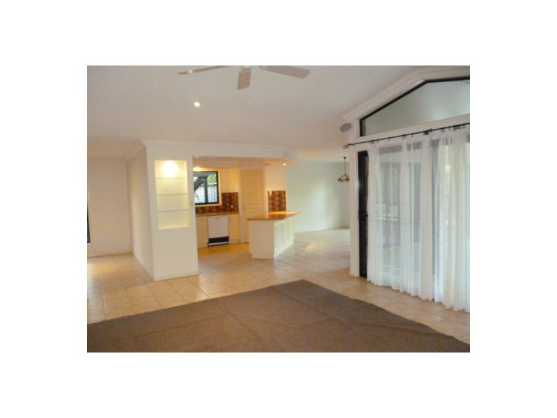 3 Treviso Court, Urangan QLD 4655