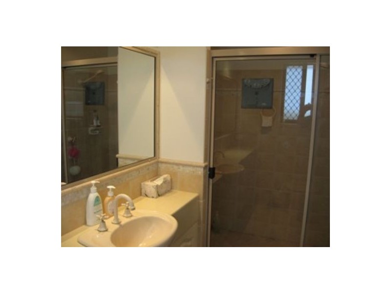 3 Treviso Court, Urangan QLD 4655