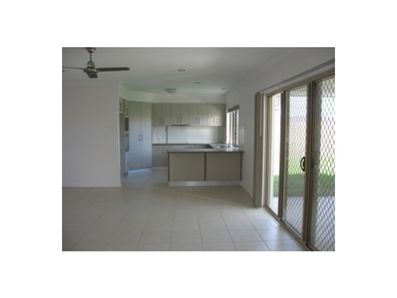 5 Fishburn Way, Eli Waters QLD 4655