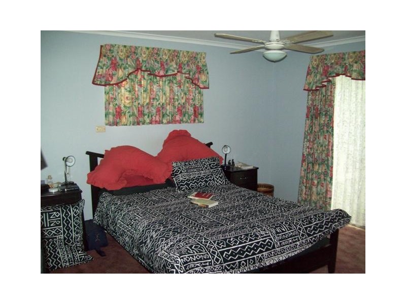 7 Jacaranda Drive, Torquay QLD 4655