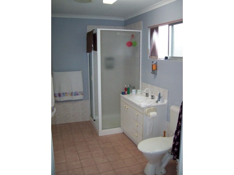 7 Jacaranda Drive, Torquay QLD 4655