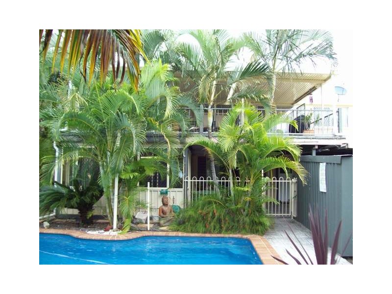 7 Jacaranda Drive, Torquay QLD 4655