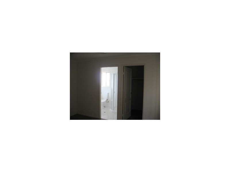 38  Bounty Circuit, Eli Waters QLD 4655