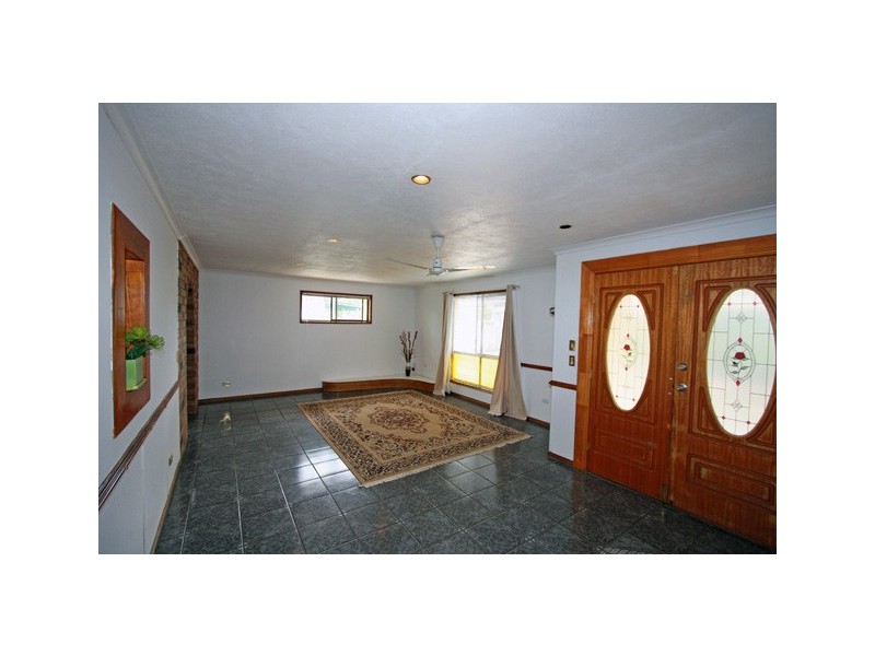 9 Southerden Street, Torquay QLD 4655