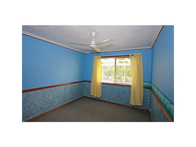 9 Southerden Street, Torquay QLD 4655