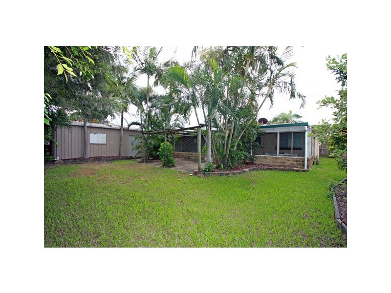 9 Southerden Street, Torquay QLD 4655