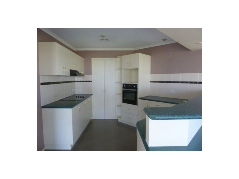 36 Foreshore Drive, Urangan QLD 4655