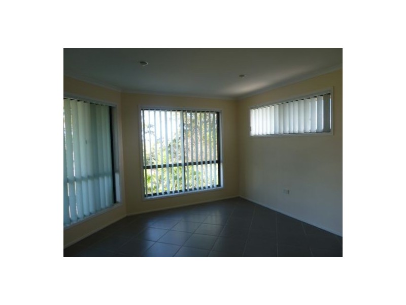 36 Foreshore Drive, Urangan QLD 4655