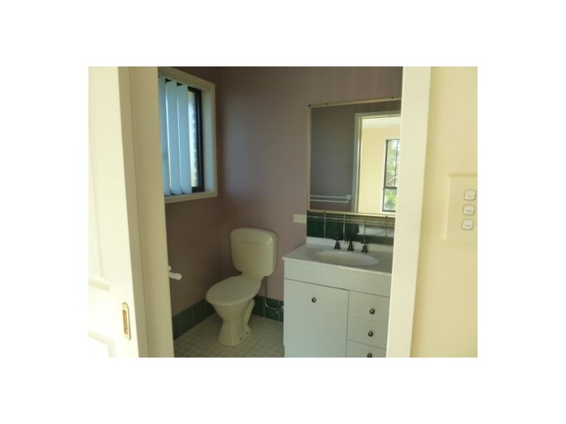 36 Foreshore Drive, Urangan QLD 4655