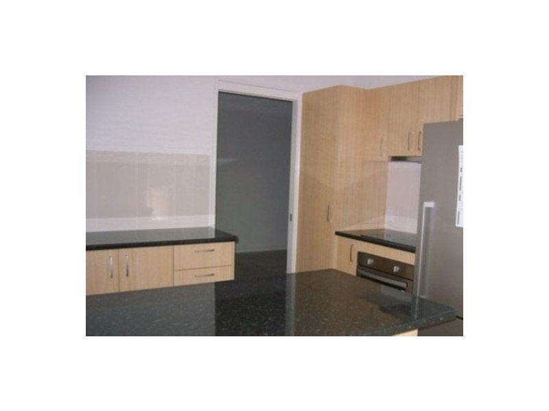 11/ 146 Elizabeth Street, Urangan QLD 4655