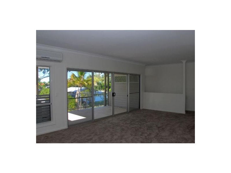 5/542 The Esplanade, Urangan QLD 4655
