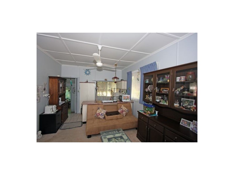 1 South Street, Urangan QLD 4655