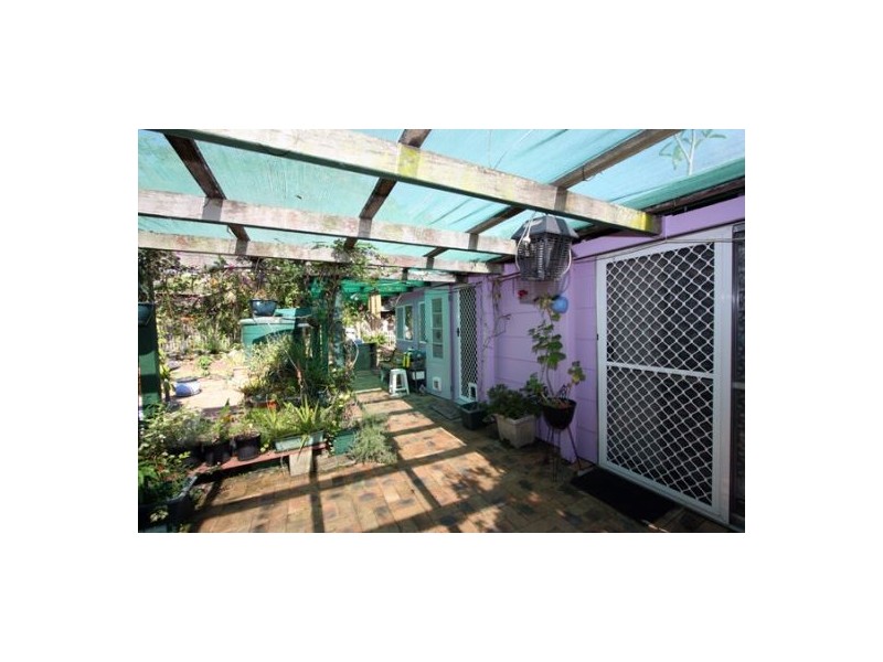 1 South Street, Urangan QLD 4655