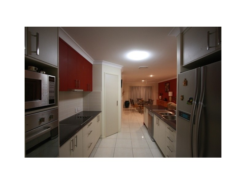 17 JIMILEE ST, Dundowran Beach QLD 4655