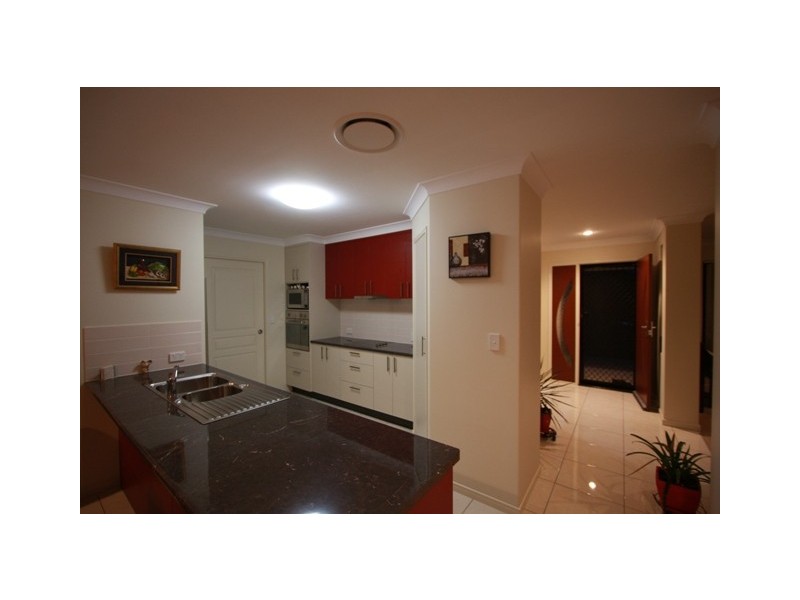 17 JIMILEE ST, Dundowran Beach QLD 4655