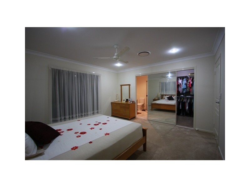 17 JIMILEE ST, Dundowran Beach QLD 4655