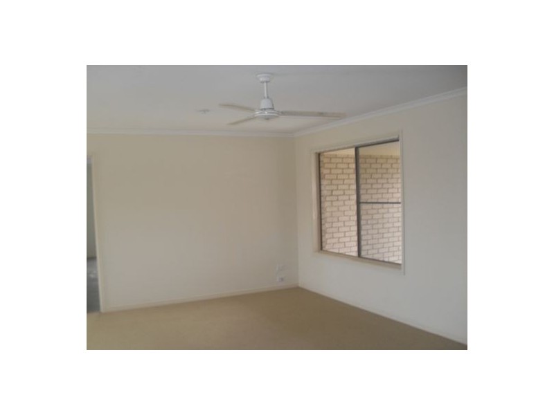 12 Joselyn Drive, Point Vernon QLD 4655