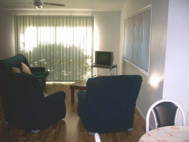 Unit 2, 146 Cypress Street, Urangan QLD 4655