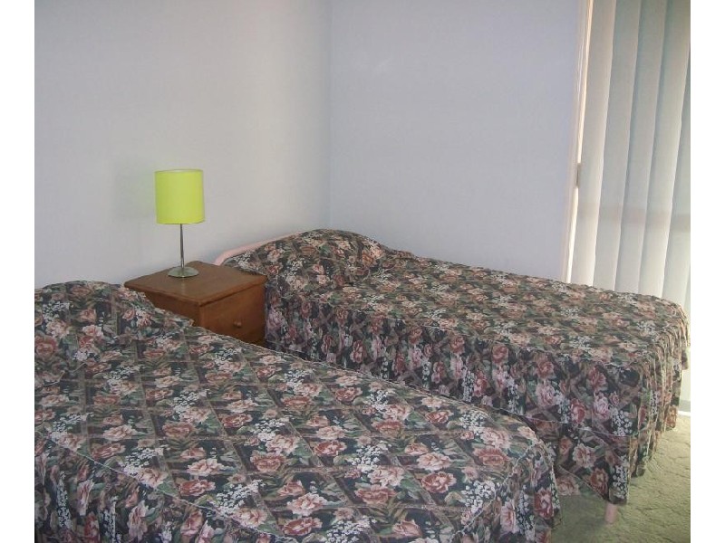 Unit 2, 146 Cypress Street, Urangan QLD 4655