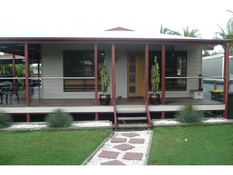 8 Mylne Court, Torquay QLD 4655