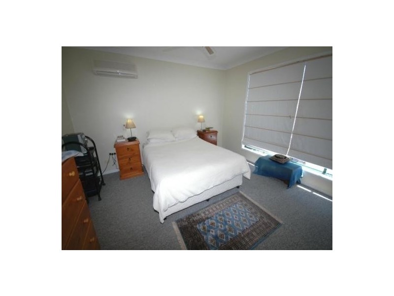 16 Rathdowne Court, Urraween QLD 4655