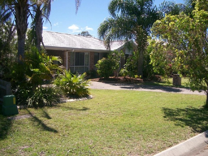 3 Shoreline Court, Urangan QLD 4655