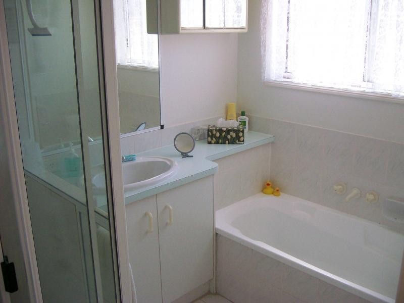 3 Shoreline Court, Urangan QLD 4655