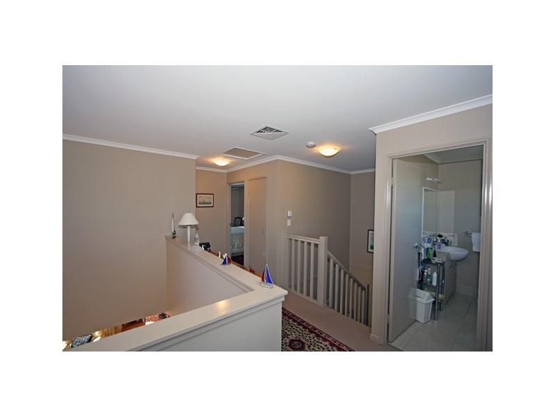 102 34 Elizabeth St, Urangan QLD 4655