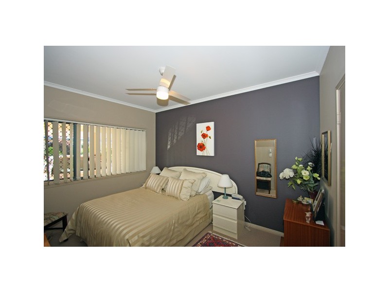 102 34 Elizabeth St, Urangan QLD 4655