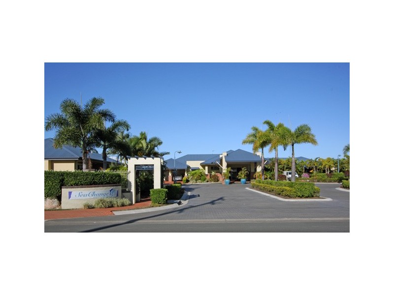 102 34 Elizabeth St, Urangan QLD 4655
