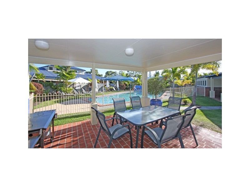 102 34 Elizabeth St, Urangan QLD 4655