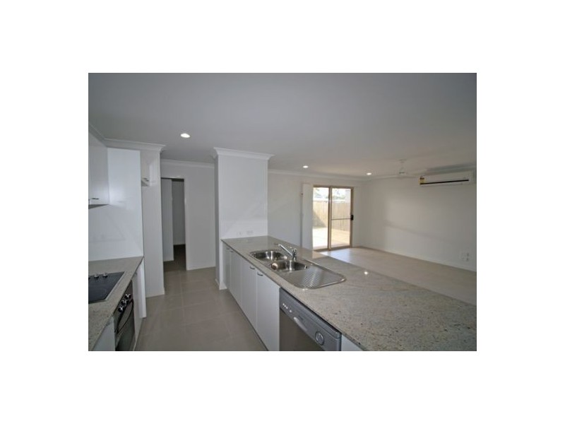 16 BRACKISH CRT, Toogoom QLD 4655
