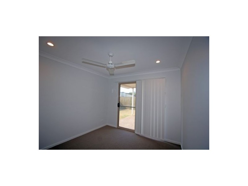16 BRACKISH CRT, Toogoom QLD 4655