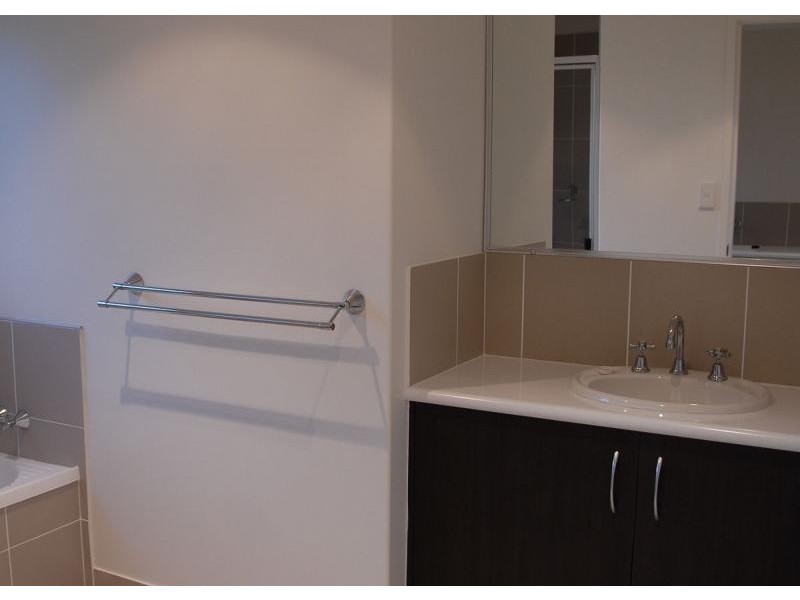 Point Vernon QLD 4655