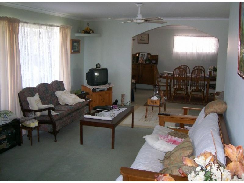 37 Bunker Avenue, Urraween QLD 4655