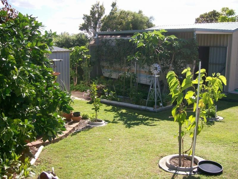 37 Bunker Avenue, Urraween QLD 4655