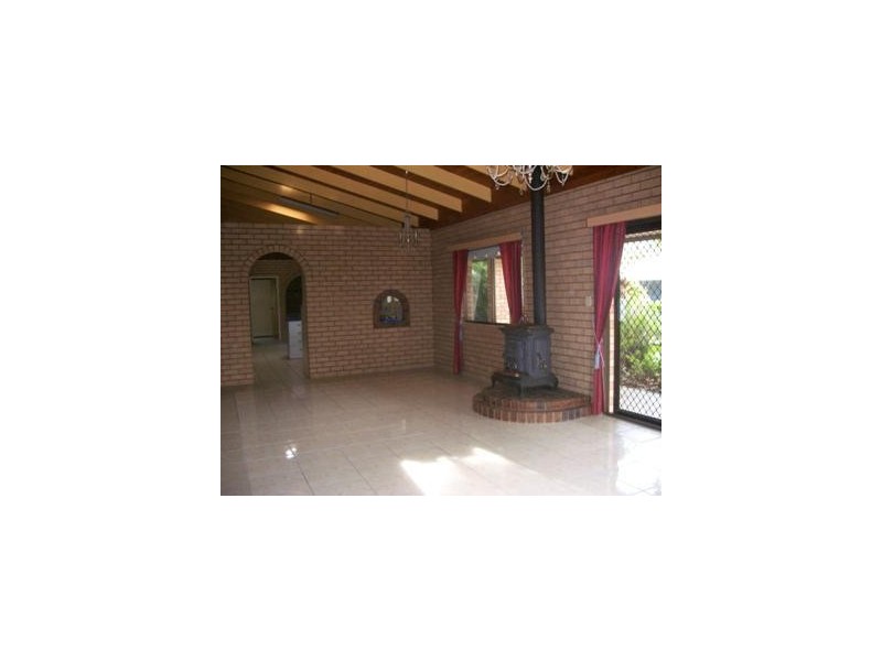 67 Murphy Street, Point Vernon QLD 4655